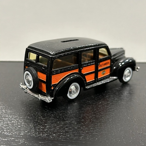 Harley-Davidson Vintage Collectable Die Cast Model Truck Coin Bank & Display Tin - Picture 5 of 10